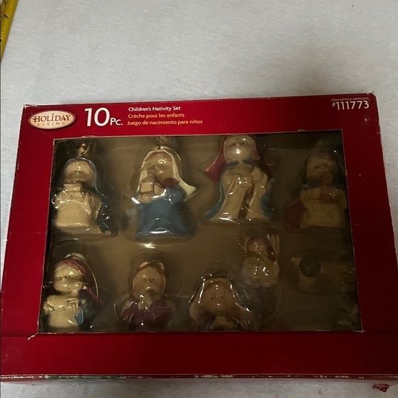 Other - HOLIDAY LIVING 10 pc. Children's Nativity Set #111773